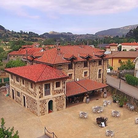 Posada Casa Rosalia كاسترو أورديالس المظهر الخارجي الصورة